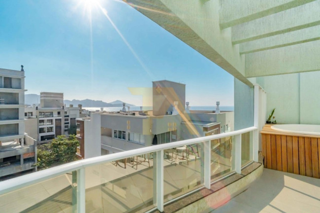 Apartamento com 3 Quartos à Venda,  em Mariscal - Bombinhas