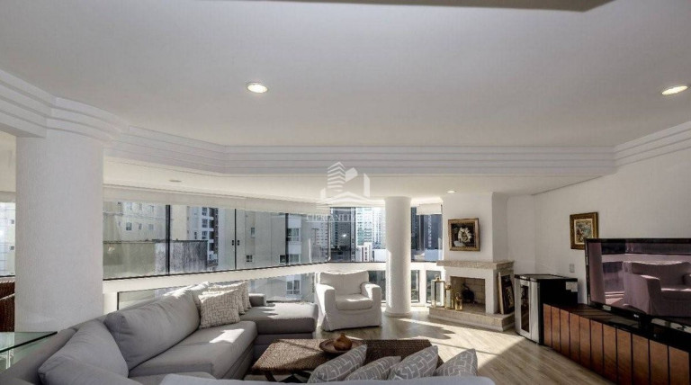 Imagem Apartamento com 3 Quartos à Venda, 343 m² em Centro - Balneário Camboriú