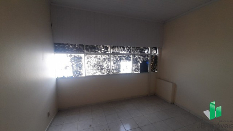 Imagem Imóvel com 4 Quartos à Venda, 120 m² em Centro - Montes Claros Imagem Imóvel com 4 Quartos à Venda, 120 m² em Centro - Montes Claros