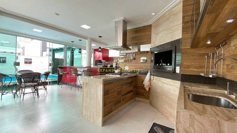 Imagem Casa com 3 Quartos à Venda, 420 m² em Pedra Branca - Palhoça
