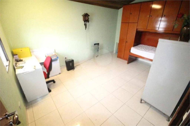 Imagem Sobrado com 4 Quartos à Venda, 250 m² em Km 18 - Osasco Imagem Sobrado com 4 Quartos à Venda, 250 m² em Km 18 - Osasco