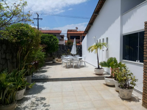 Imagem Casa com 5 Quartos à Venda, 375 m² em Suíssa - Aracaju Imagem Casa com 5 Quartos à Venda, 375 m² em Suíssa - Aracaju