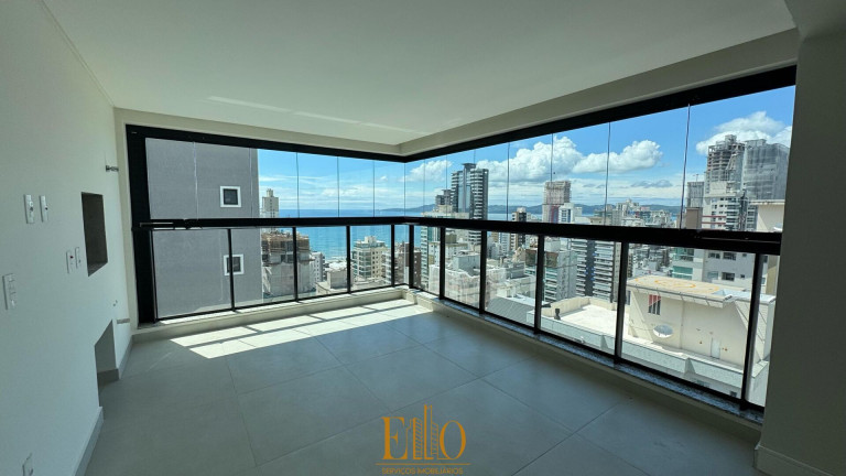 Apartamento com 3 Quartos à Venda, 132 m² em Meia Praia - Itapema