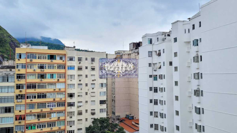 Imagem Apartamento com 3 Quartos à Venda, 130 m² em Copacabana - Rio De Janeiro