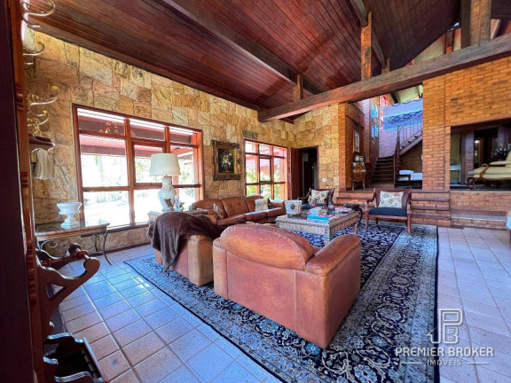 Imagem Casa com 7 Quartos à Venda, 743 m² em Quebra Frascos - Teresópolis