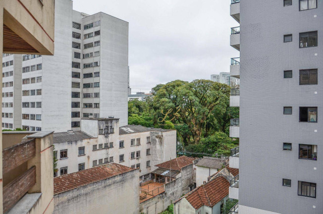 Imagem Kitnet com 1 Quarto à Venda, 20 m² em Centro - Curitiba