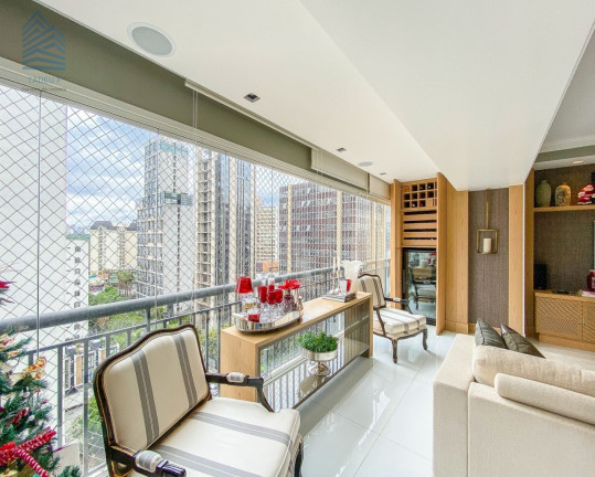Imagem Imóvel com 3 Quartos à Venda, 170 m² em Itaim Bibi - São Paulo