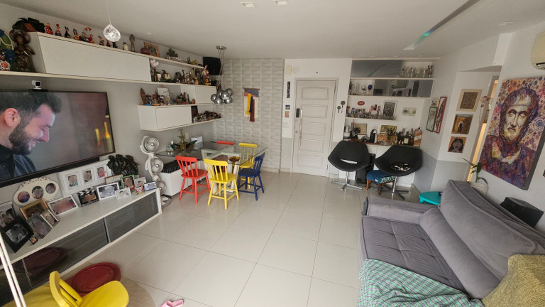 Imagem Imóvel com 3 Quartos à Venda, 110 m² em Icaraí - Niterói Imagem Imóvel com 3 Quartos à Venda, 110 m² em Icaraí - Niterói