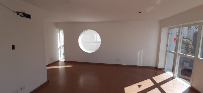 Imagem Sala Comercial à Venda, 182 m² em Menino Deus - Porto Alegre Imagem Sala Comercial à Venda, 182 m² em Menino Deus - Porto Alegre