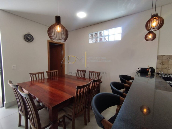 Imagem Casa com 3 Quartos à Venda, 250 m² em Vila Nelo Cariola - Botucatu Imagem Casa com 3 Quartos à Venda, 250 m² em Vila Nelo Cariola - Botucatu