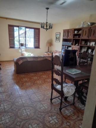 Imagem Casa com 3 Quartos à Venda, 161 m² em Santa Cecília - Teresópolis