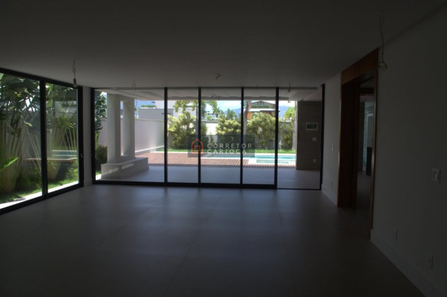 Imagem Casa com 5 Quartos à Venda, 850 m² em Barra Da Tijuca - Rio De Janeiro Imagem Casa com 5 Quartos à Venda, 850 m² em Barra Da Tijuca - Rio De Janeiro