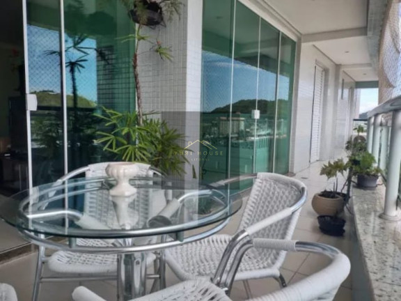 Imagem Imóvel com 4 Quartos à Venda, 158 m² em Sumaré - Caraguatatuba