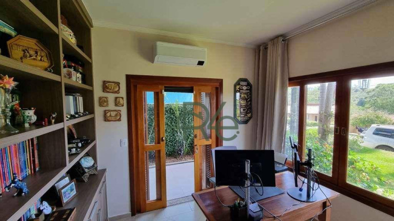 Imagem Casa com 4 Quartos à Venda, 380 m² em Parque Das Artes - Embu Das Artes