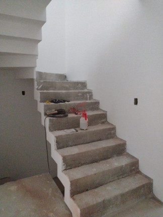 Imagem Sobrado com 3 Quartos à Venda, 160 m² em Bairro Alto - Curitiba Imagem Sobrado com 3 Quartos à Venda, 160 m² em Bairro Alto - Curitiba