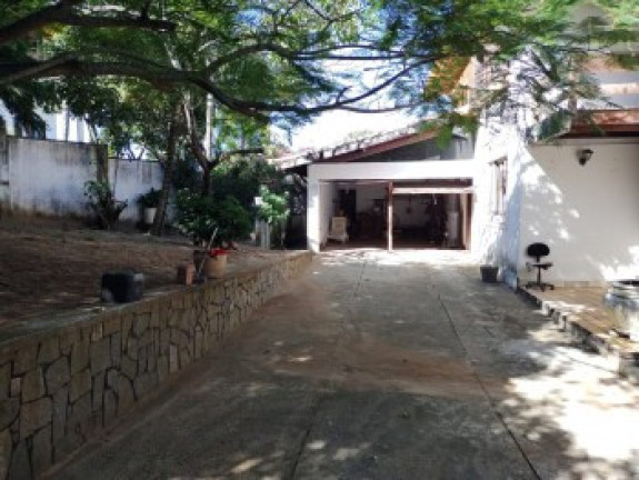 Imagem Casa com 4 Quartos à Venda, 348 m² em Pituaçu - Salvador Imagem Casa com 4 Quartos à Venda, 348 m² em Pituaçu - Salvador