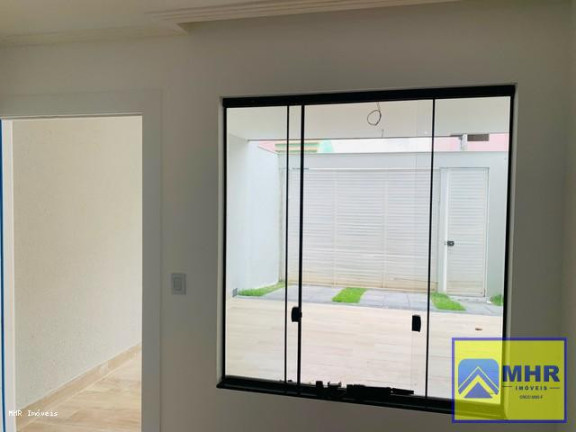 Imagem Casa com 3 Quartos à Venda, 150 m² em Colina De Laranjeiras - Serra