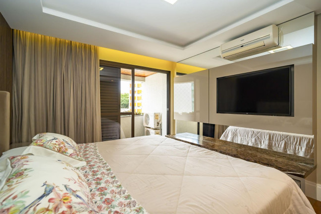 Imagem Apartamento com 3 Quartos à Venda, 350 m² em água Verde - Curitiba