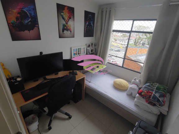 Imagem Imóvel com 3 Quartos à Venda, 54 m² em Novo Mundo - Curitiba Imagem Imóvel com 3 Quartos à Venda, 54 m² em Novo Mundo - Curitiba