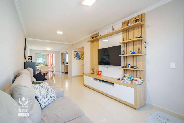 Imagem Sobrado com 4 Quartos à Venda, 209 m² em Portão - Curitiba