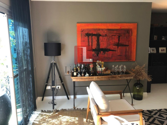 Imagem Apartamento com 3 Quartos à Venda, 214 m² em Itaim Bibi - São Paulo