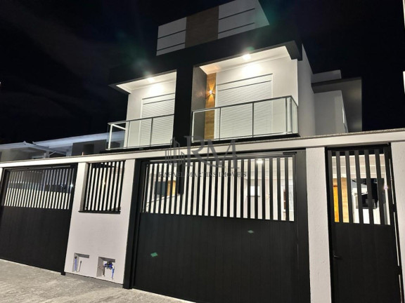 Sobrado com 3 Quartos à Venda, 2 m² em Nova Palhoça - Palhoça
