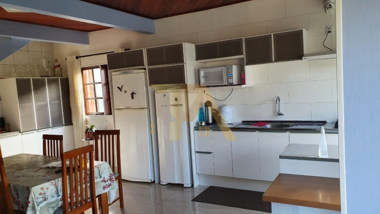 Imagem Imóvel com 3 Quartos à Venda,  em Pinguirito - Garopaba