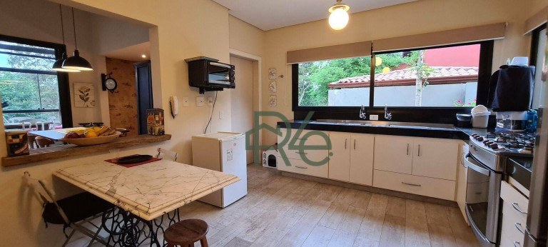 Imagem Casa com 3 Quartos à Venda, 557 m² em Jardim Mediterrâneo - Cotia Imagem Casa com 3 Quartos à Venda, 557 m² em Jardim Mediterrâneo - Cotia
