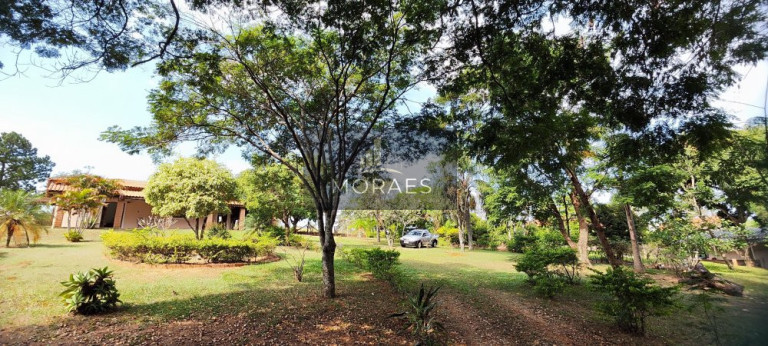 Imagem Imóvel com 3 Quartos à Venda, 237 m² em Park Residencial Convívio - Botucatu