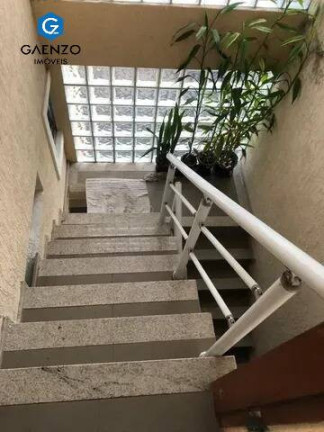 Imagem Sobrado com 3 Quartos à Venda, 244 m² em Km 18 - Osasco