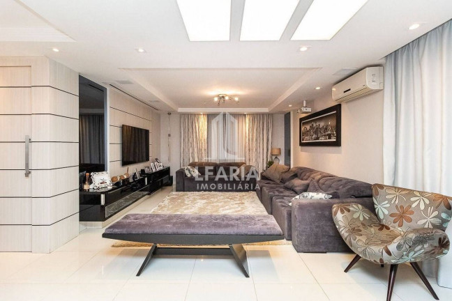 Imagem Casa com 4 Quartos à Venda, 600 m² em Boqueirão - Curitiba Imagem Casa com 4 Quartos à Venda, 600 m² em Boqueirão - Curitiba