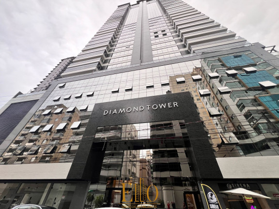 Imagem Apartamento com 4 Quartos à Venda, 207 m² em Meia Praia - Itapema
