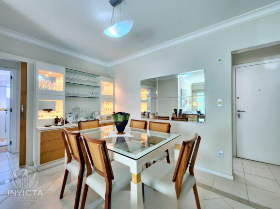 Imagem Apartamento com 3 Quartos à Venda, 117 m² em Centro - Balneário Camboriú Imagem Apartamento com 3 Quartos à Venda, 117 m² em Centro - Balneário Camboriú