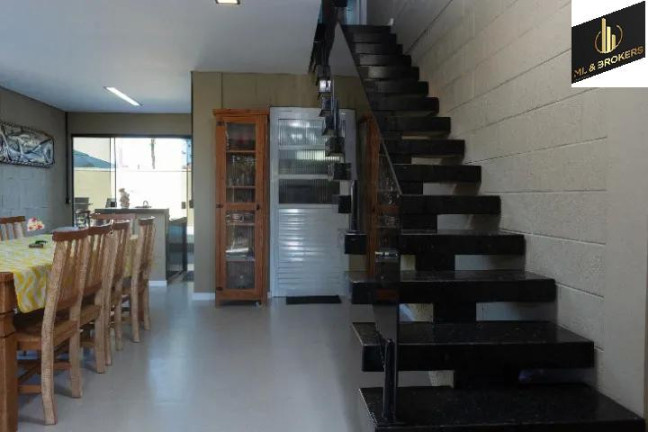 Imagem Sobrado com 3 Quartos à Venda, 114 m² em Coroados - Guaratuba Imagem Sobrado com 3 Quartos à Venda, 114 m² em Coroados - Guaratuba