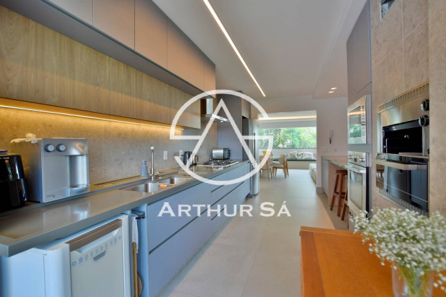 Imagem Apartamento com 3 Quartos à Venda, 168 m² em Asa Norte - Brasília Imagem Apartamento com 3 Quartos à Venda, 168 m² em Asa Norte - Brasília