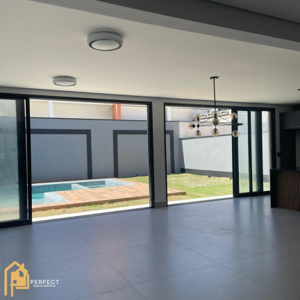 Imagem Casa com 4 Quartos à Venda, 320 m² em Condomínio Village Taubaté - Taubaté Imagem Casa com 4 Quartos à Venda, 320 m² em Condomínio Village Taubaté - Taubaté