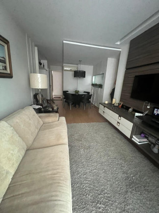 Imagem Imóvel com 3 Quartos à Venda, 107 m² em Icaraí - Niterói Imagem Imóvel com 3 Quartos à Venda, 107 m² em Icaraí - Niterói