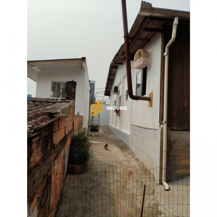 Imagem Casa com 2 Quartos à Venda,  em Tabuleiro - Camboriú
