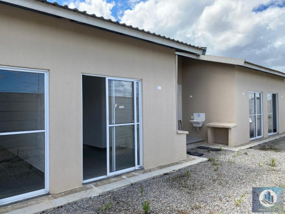 Imagem Casa de Condomínio com 2 Quartos para Alugar, 73 m² em Três Vendas - Pelotas
