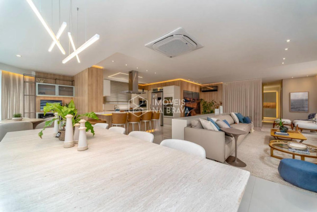 Imagem Apartamento com 4 Quartos à Venda, 237 m² em Centro - Balneário Camboriú Imagem Apartamento com 4 Quartos à Venda, 237 m² em Centro - Balneário Camboriú
