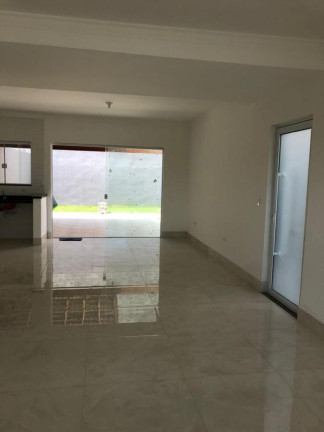 Casa com 3 Quartos à Venda, 156 m² em Portais (polvilho) - Cajamar