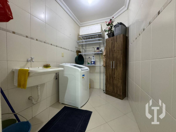 Imagem Apartamento com 3 Quartos à Venda, 135 m² em Meia Praia - Itapema