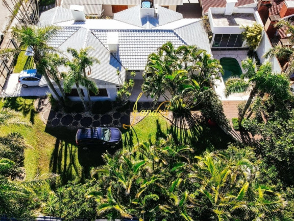 Imagem Casa com 3 Quartos à Venda, 167 m² em Centro - Xangri-la