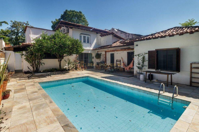 Imagem Casa com 4 Quartos à Venda, 665 m² em Barra Da Tijuca - Rio De Janeiro Imagem Casa com 4 Quartos à Venda, 665 m² em Barra Da Tijuca - Rio De Janeiro