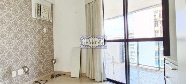 Imagem Apartamento com 1 Quarto à Venda, 66 m² em Copacabana - Rio De Janeiro Imagem Apartamento com 1 Quarto à Venda, 66 m² em Copacabana - Rio De Janeiro