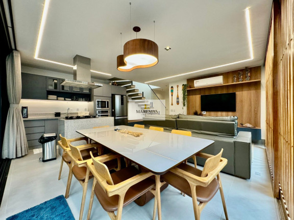 Imagem Casa com 3 Quartos à Venda, 250 m² em Maresias - São Sebastião