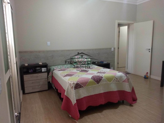 Imagem Casa com 4 Quartos à Venda, 654 m² em Condomínio Jardim Nova - Cachoeira Paulista