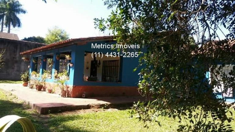 Imóvel com 5 Quartos à Venda,  em Parque Iramaia - Campo Limpo Paulista