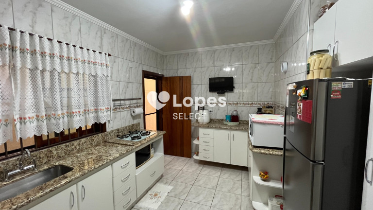 Imagem Casa com 3 Quartos à Venda, 190 m² em Santo Antônio - Louveira
