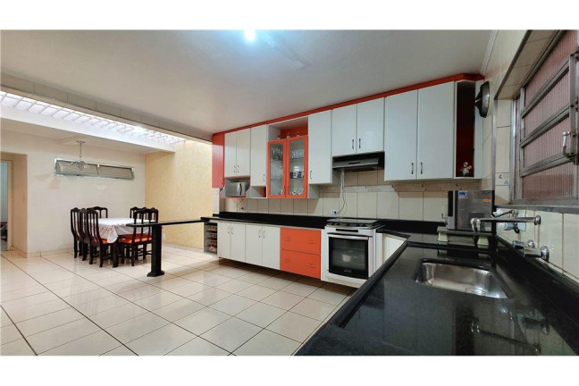 Imagem Casa com 3 Quartos à Venda, 219 m² em Parque Oratório - Santo André Imagem Casa com 3 Quartos à Venda, 219 m² em Parque Oratório - Santo André